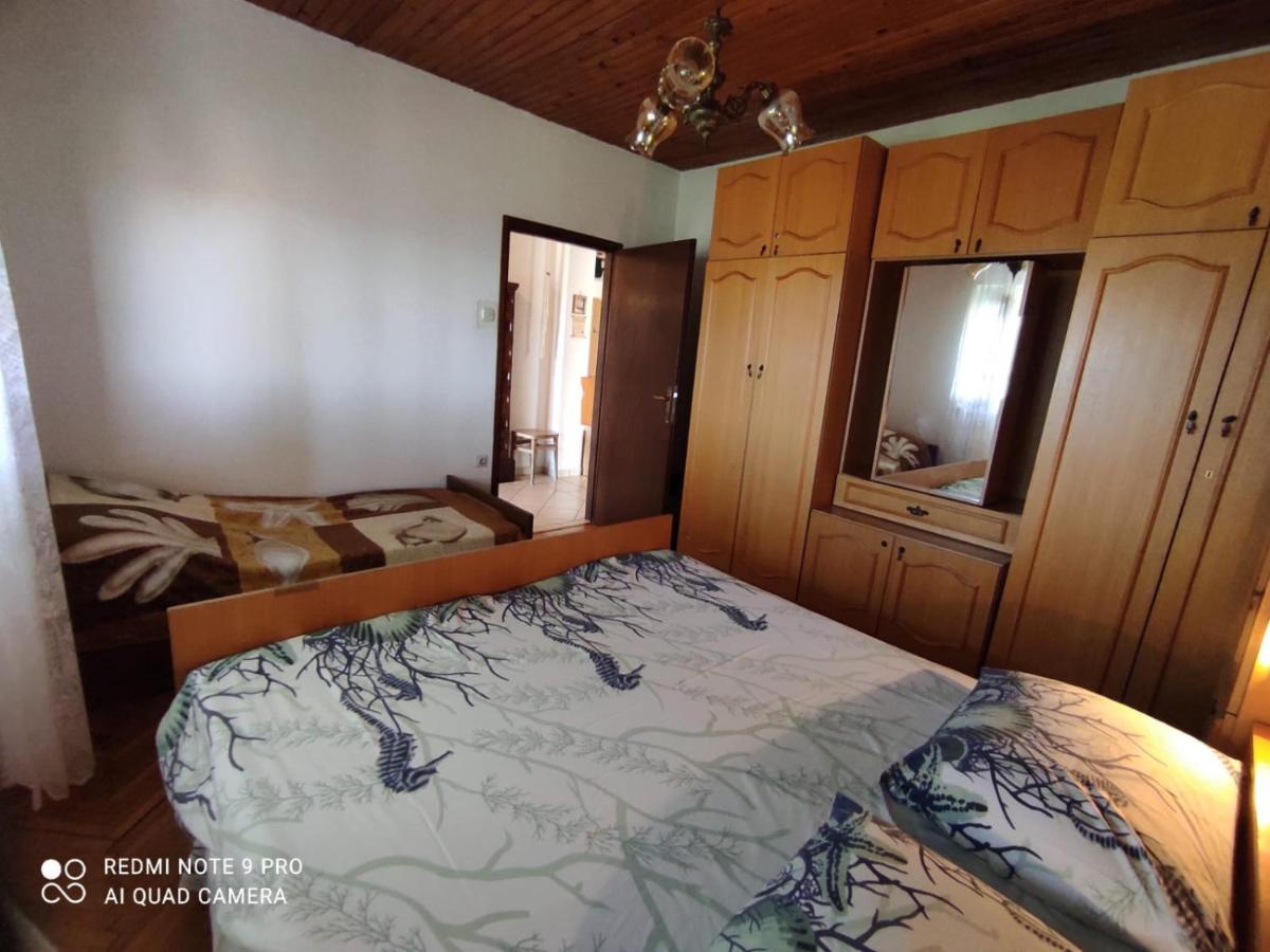 Apartments Marica Кърк Екстериор снимка