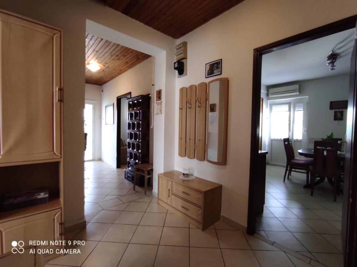 Apartments Marica Кърк Екстериор снимка