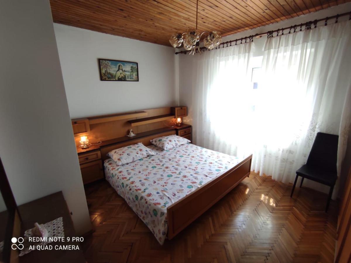 Apartments Marica Кърк Екстериор снимка