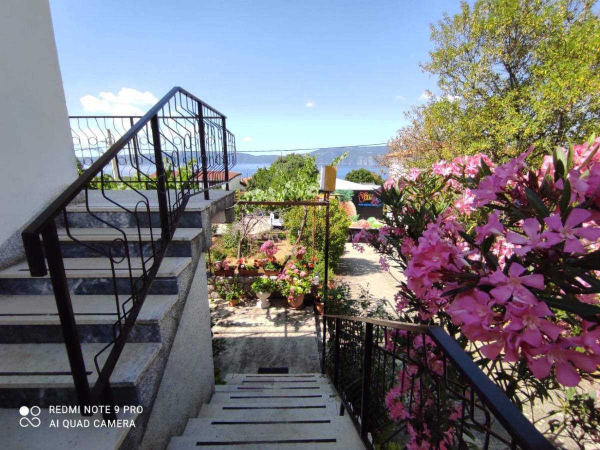 Apartments Marica Кърк Екстериор снимка