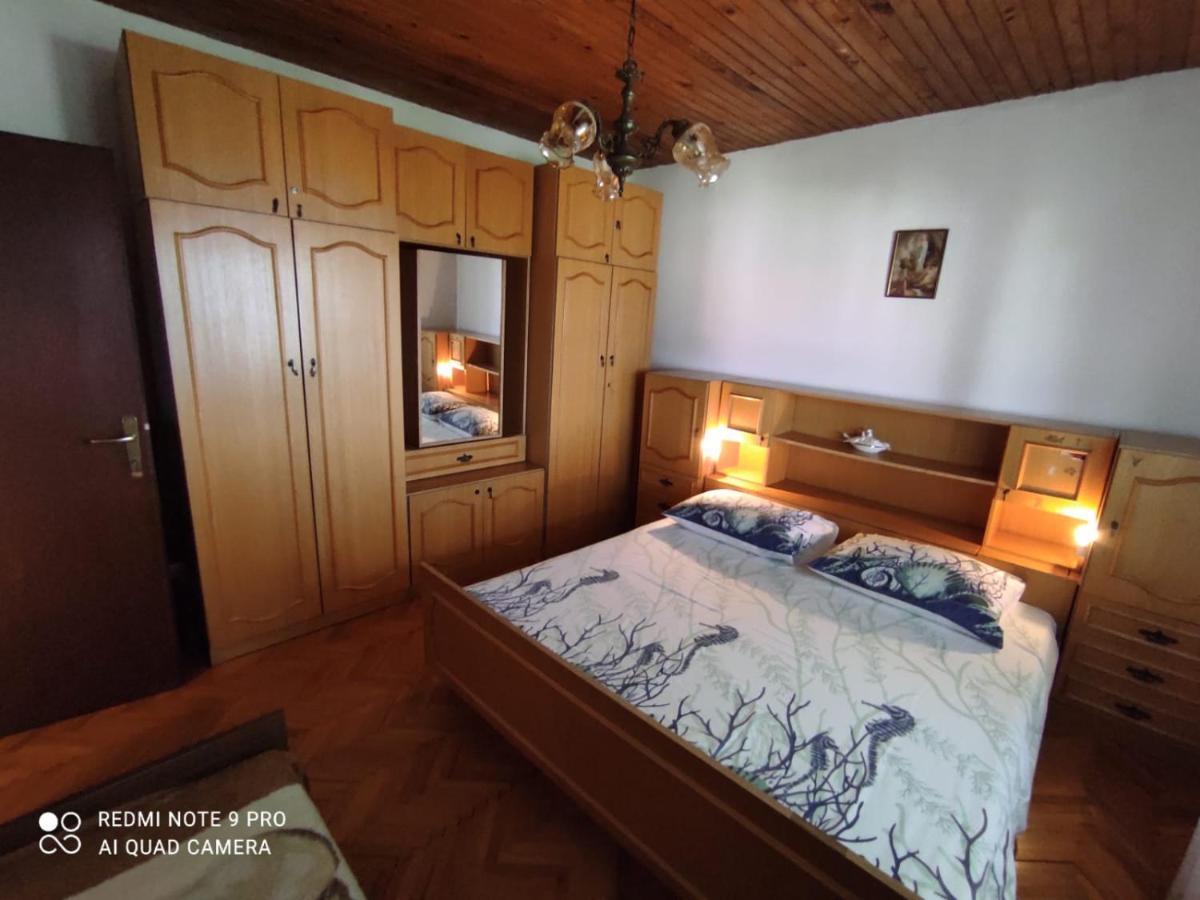 Apartments Marica Кърк Екстериор снимка